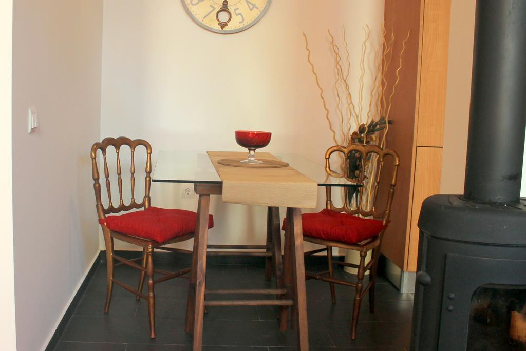 Bairro Alto House, By Timecooler Apartman Lisboa Szoba fotó